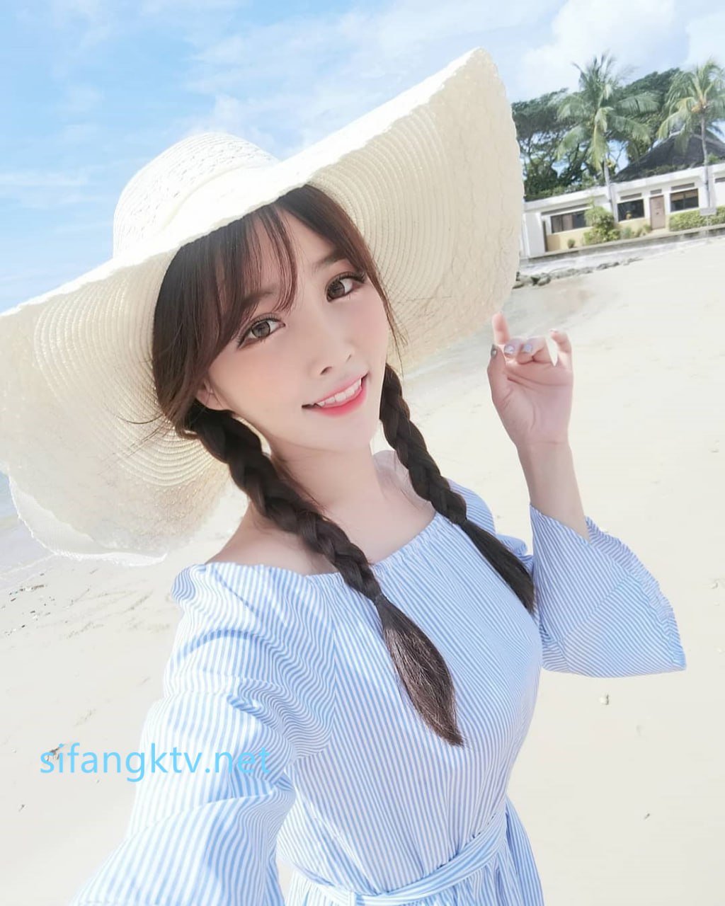 【2023_05_07】Han_Shanyue_tempting_night_vision_on_a_yacht❤️.m4v